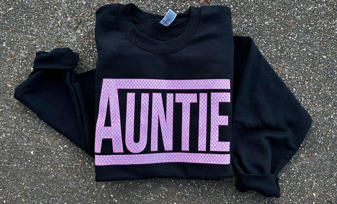 Auntie Checkered Design