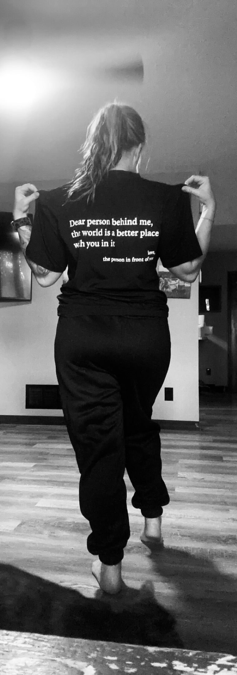 Dear person behind me 🖤