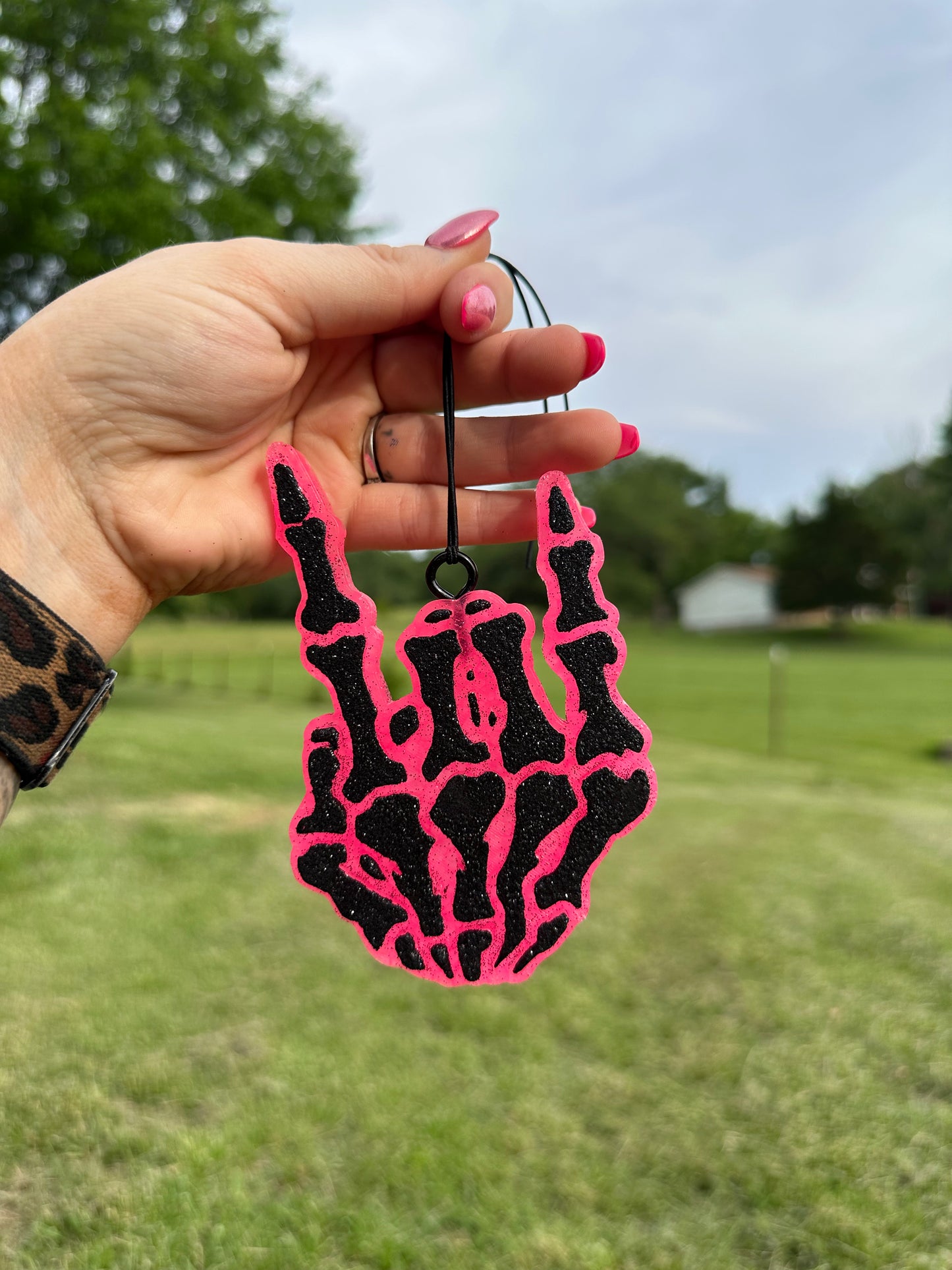 Hot Pink skull hand freshie