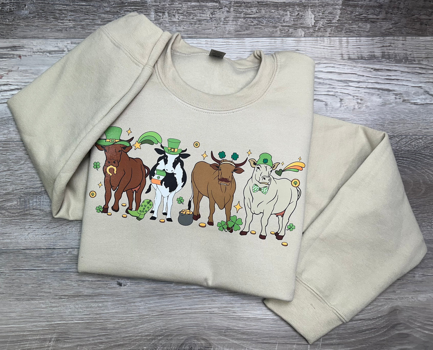 St. Pattys Cow Design *Put size and color in comments*