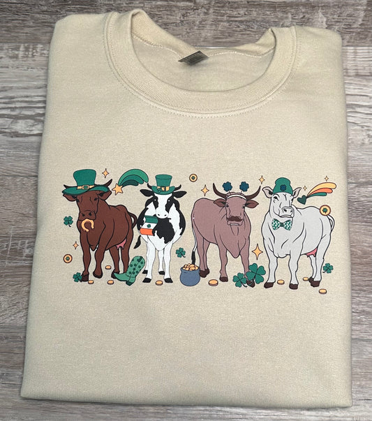 St. Pattys Cow Design *Put size and color in comments*