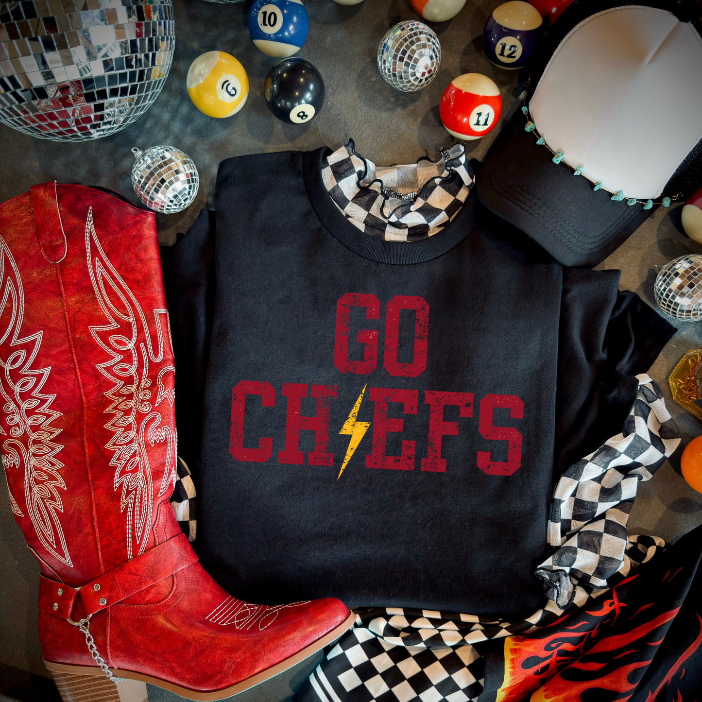 Go Chiefs *put size and color on comments*